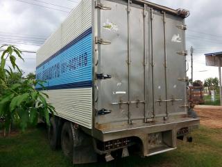 ขายตู้บรรทุก สภาพดี ยกลงจากHINO ยาว6.20เมตร กว้าง2.45ซม. แคชซีกว้าง85ซม. ราคา75,000 สนใจโทร 090-8588220คุณนะ 093-3258446คุณบิว เว็บไซต์ส่วนตัว www.narong2truck.com www.truck.in.th/498 ID: narong498 ID: 09332584461